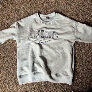 Nike crewneck